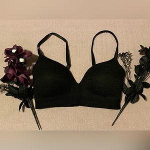 PINK Victoria’s Secret bra.